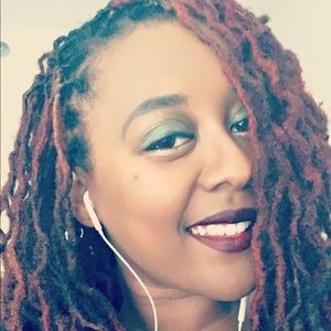 Meet your Posher, Latisha